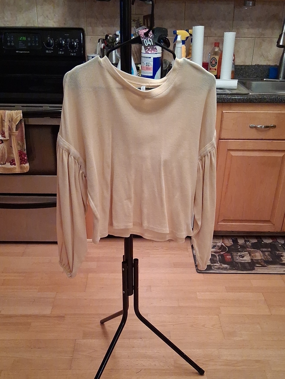 Z Supply Cream Balloon Sleeve Pullover Sweatshirt